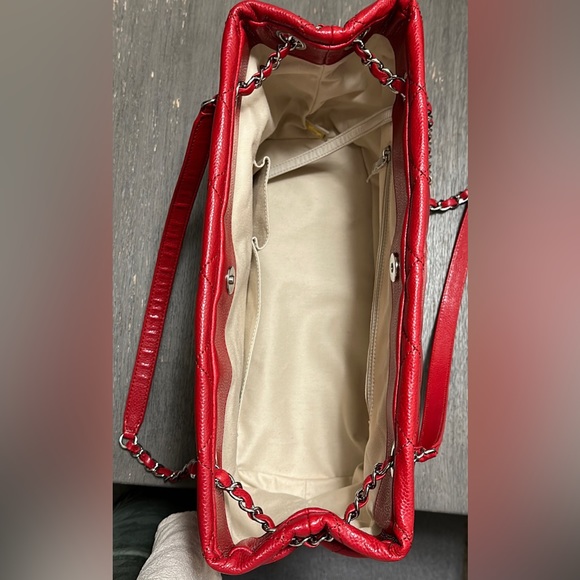 Chanel shopping tote - Picture 15 of 16